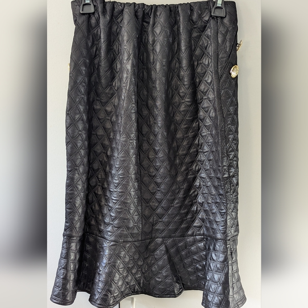 Elegant Black Quilted Skirt